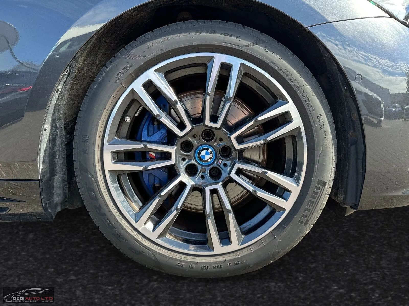 BMW i5 M60/601HP/xDRIVE/H&K/HUD/360/PANO/932z | Mobile.bg � ����������� 7