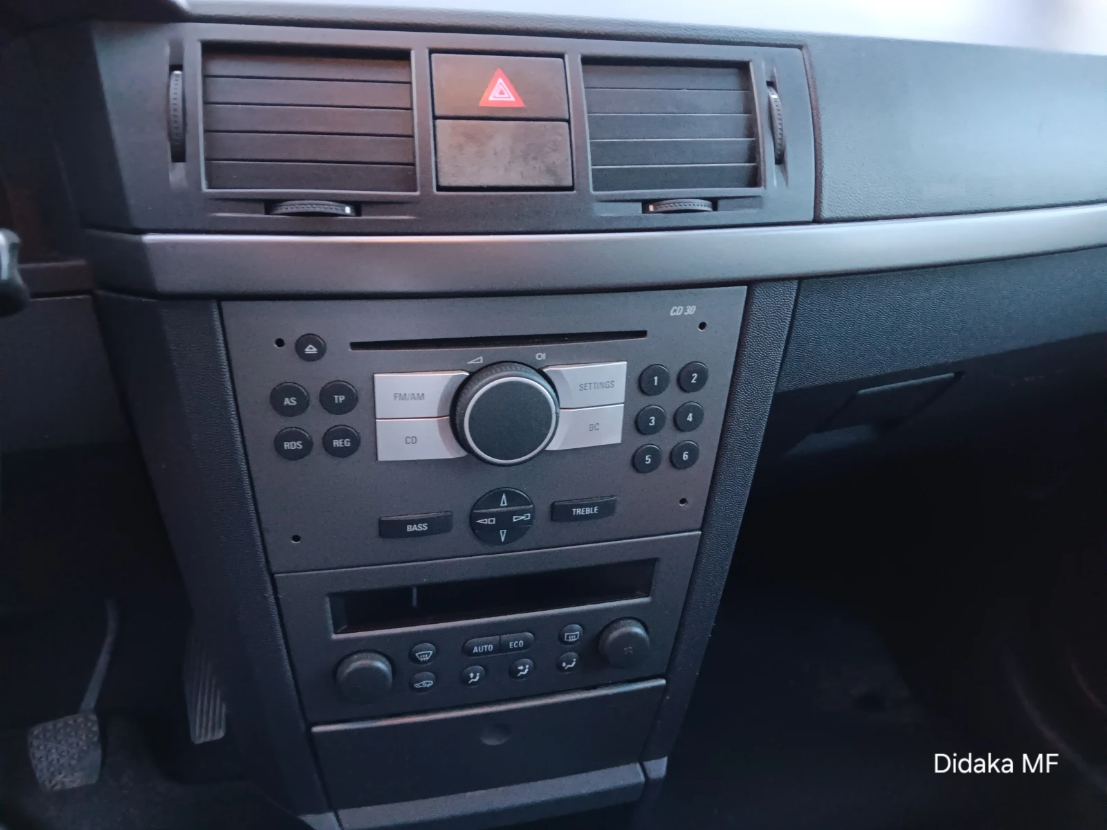 Opel Meriva, снимка 6 - Автомобили и джипове - 56524621