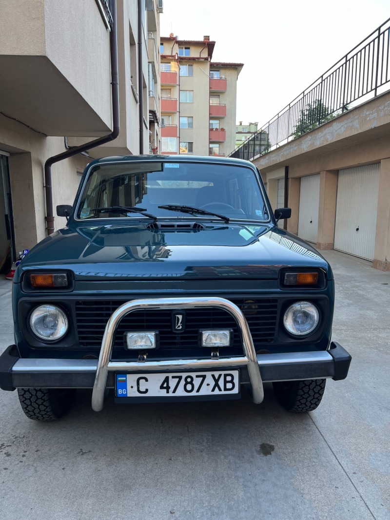 Lada Niva, снимка 1 - Автомобили и джипове - 45753759
