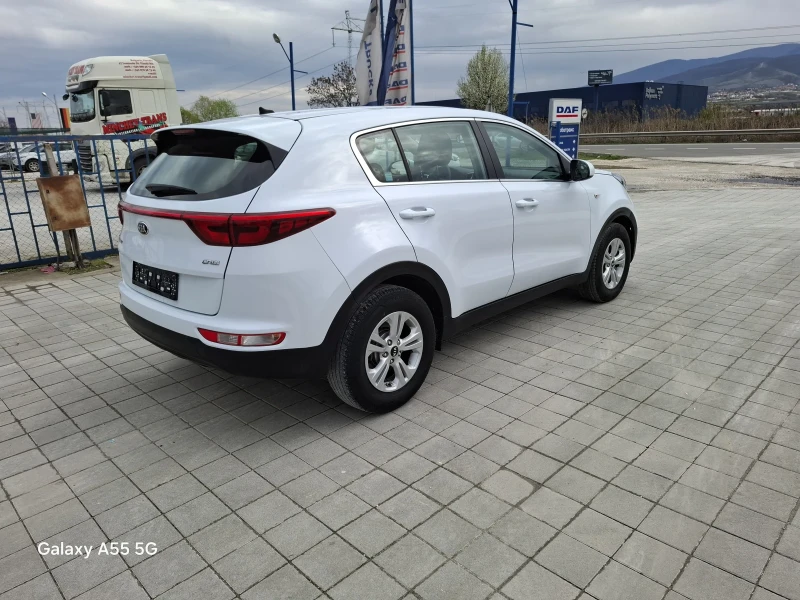 Kia Sportage, снимка 6 - Автомобили и джипове - 49761623