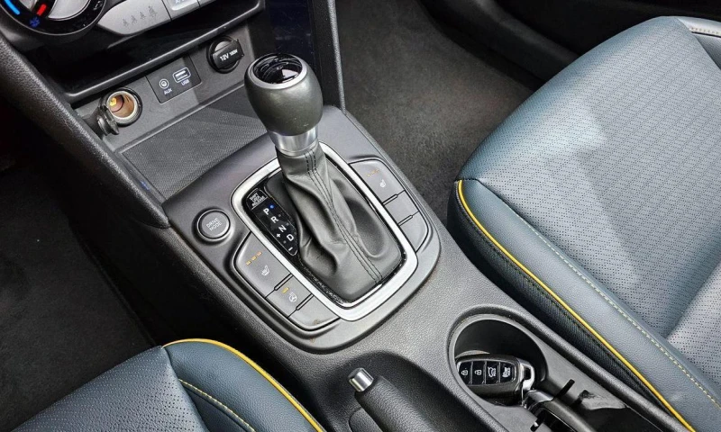 Hyundai Kona, снимка 8 - Автомобили и джипове - 51888108