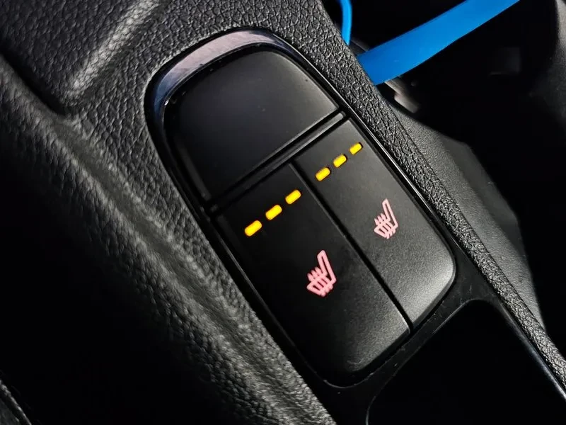 Kia Niro Luxury, снимка 16 - Автомобили и джипове - 56354643