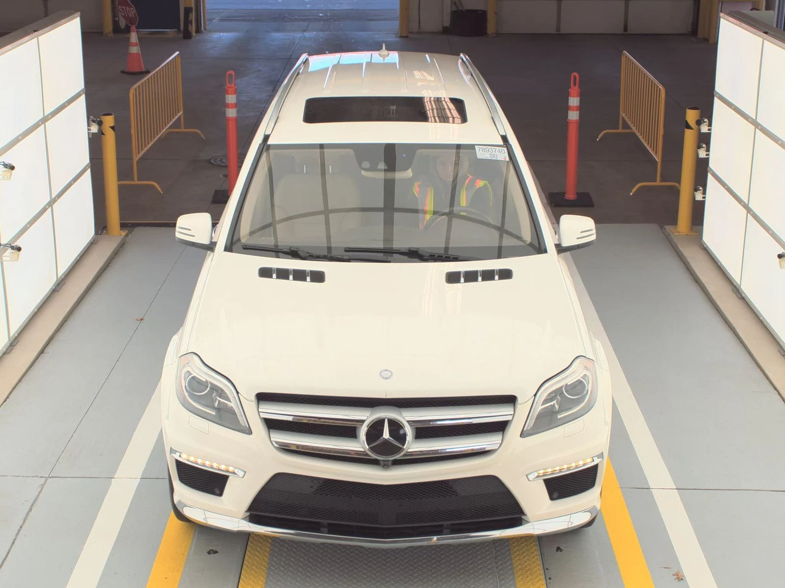 Mercedes-Benz GL 500 AMG* PACK* NIGHT* VISION* 3TV* 360КАМЕРА* LANE* AS - изображение 7