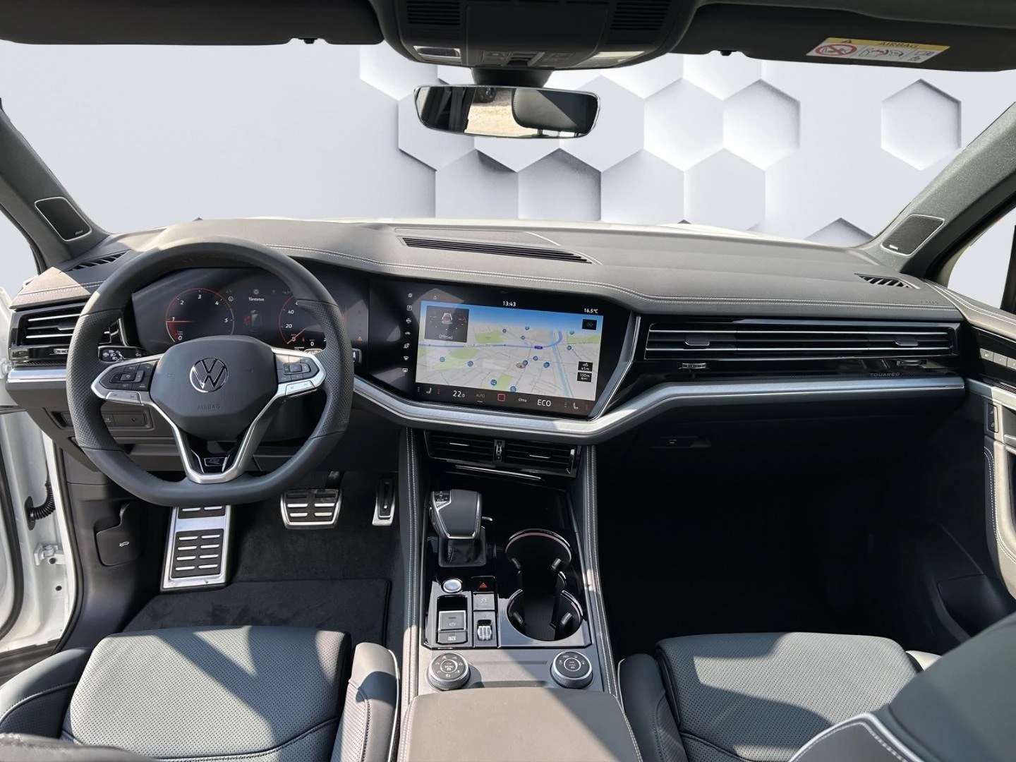 VW Touareg 3.0TDI* 4M* R-LINE* PANO* MEMORY* DISTR* HEAD-UP*  | Mobile.bg   15