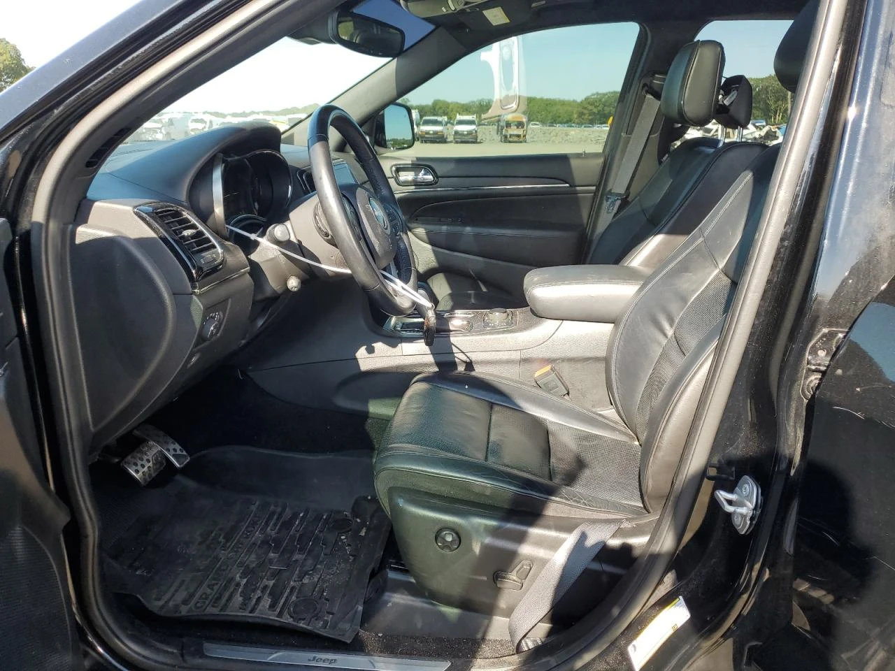 Jeep Grand cherokee OVERLAND - изображение 7