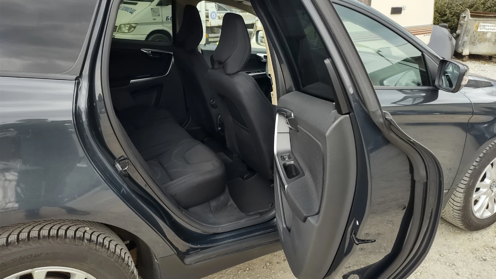 Volvo XC60 D5/175kc/6ck/Нова, снимка 16 - Автомобили и джипове - 53916112