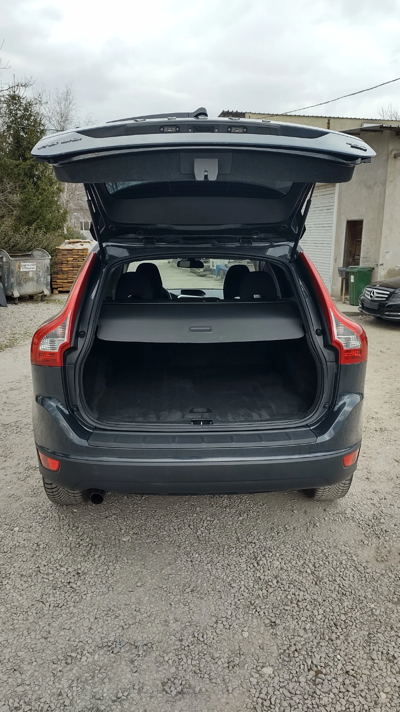 Volvo XC60 D5/175kc/6ck/Нова, снимка 17 - Автомобили и джипове - 53916112