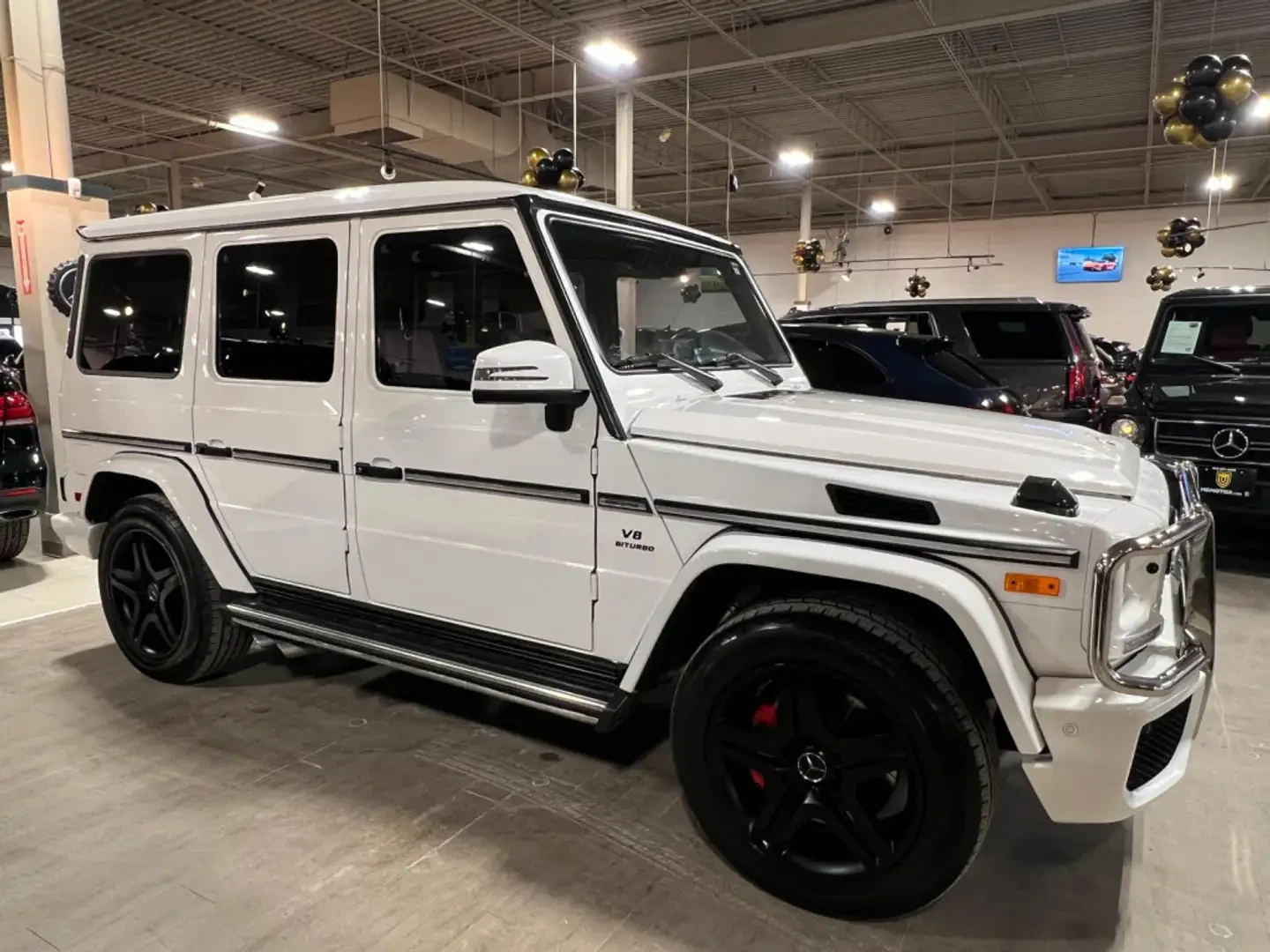 Mercedes-Benz G 63 AMG, снимка 2 - Автомобили и джипове - 54117846