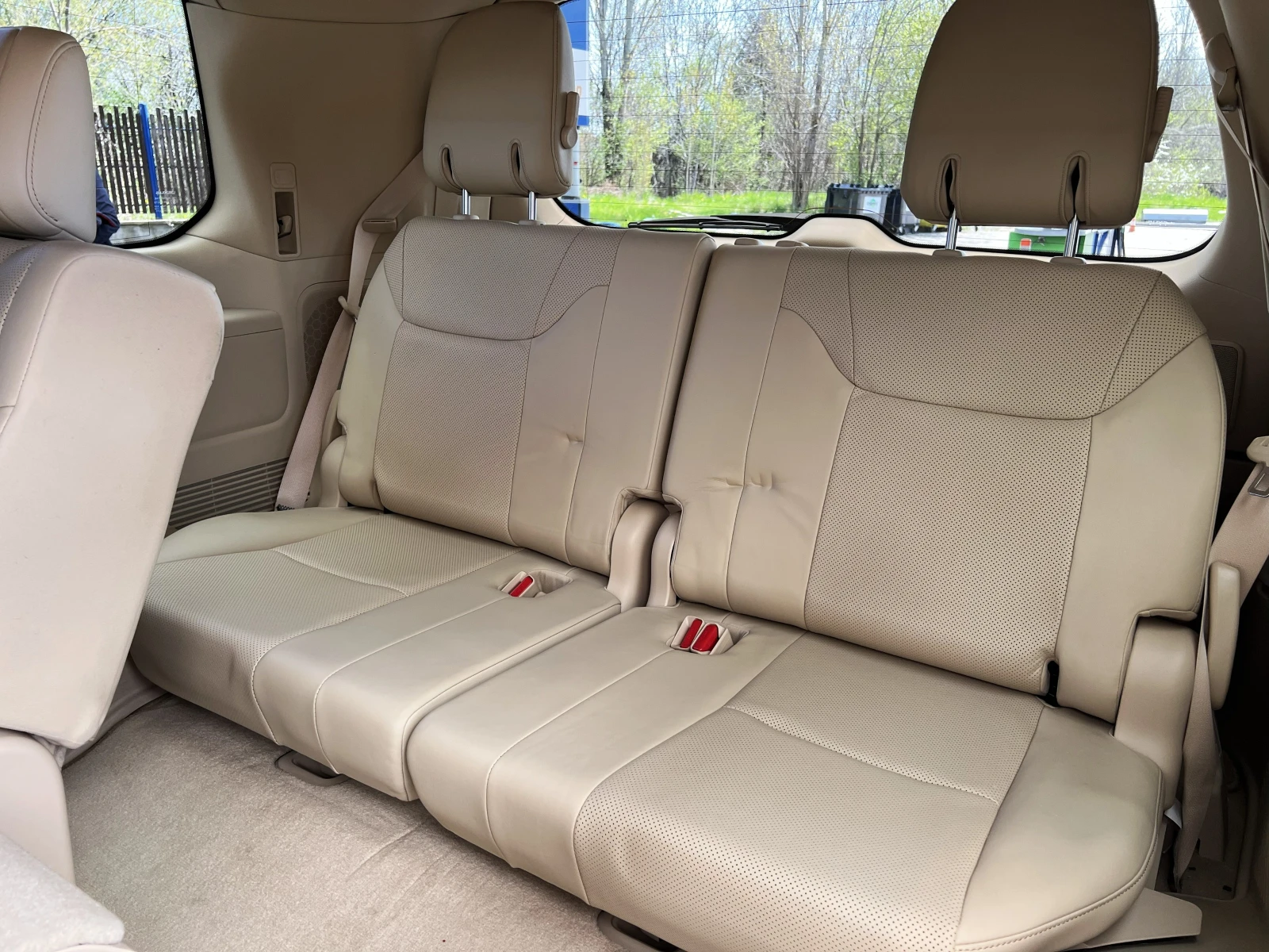 Lexus LX 570 V8/LUXURY/7-МЕСТЕН/360/PANO/TV/, снимка 17 - Автомобили и джипове - 54227173