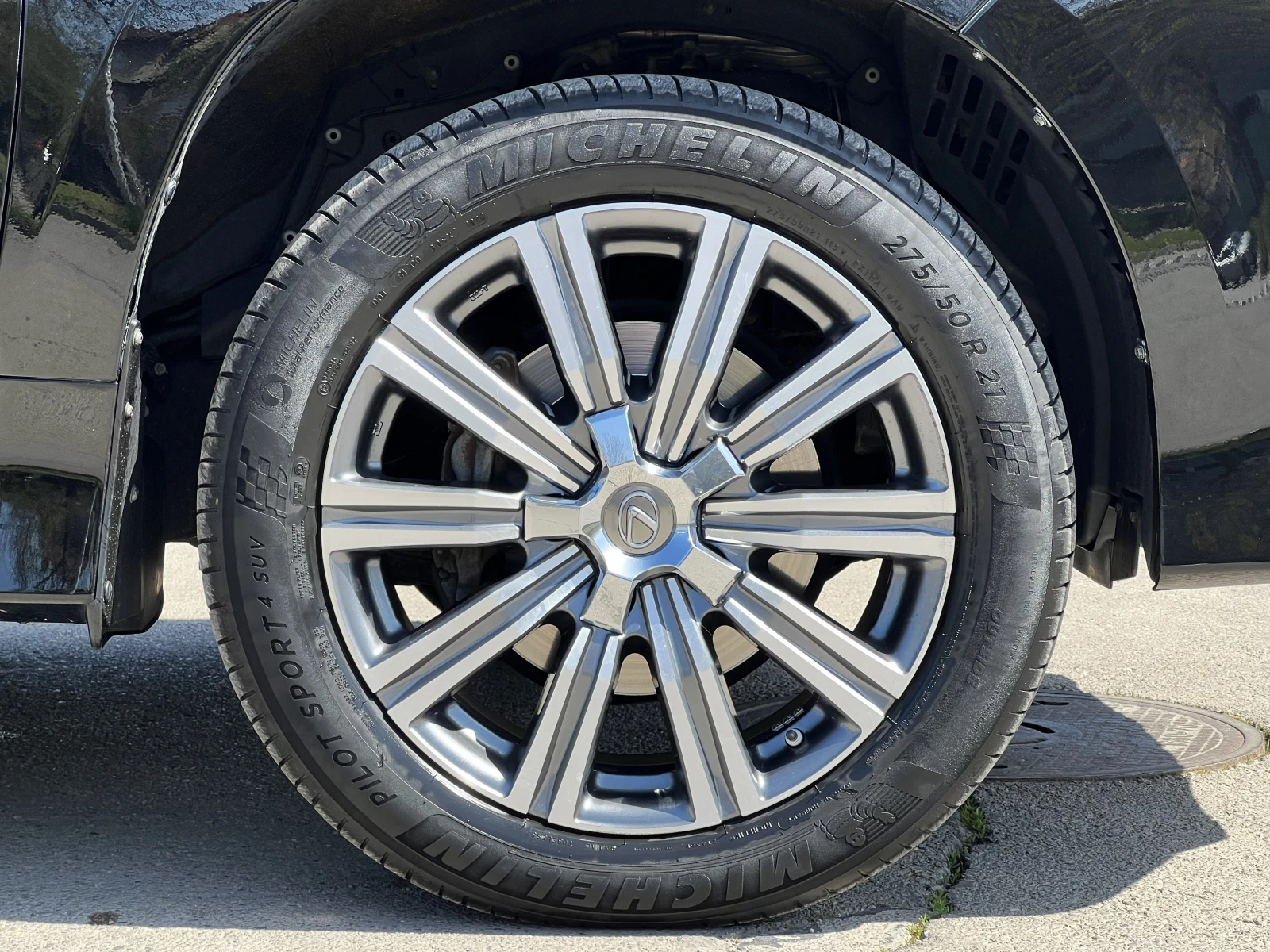 Lexus LX 570 V8/LUXURY/7-МЕСТЕН/360/PANO/TV/, снимка 8 - Автомобили и джипове - 54227173