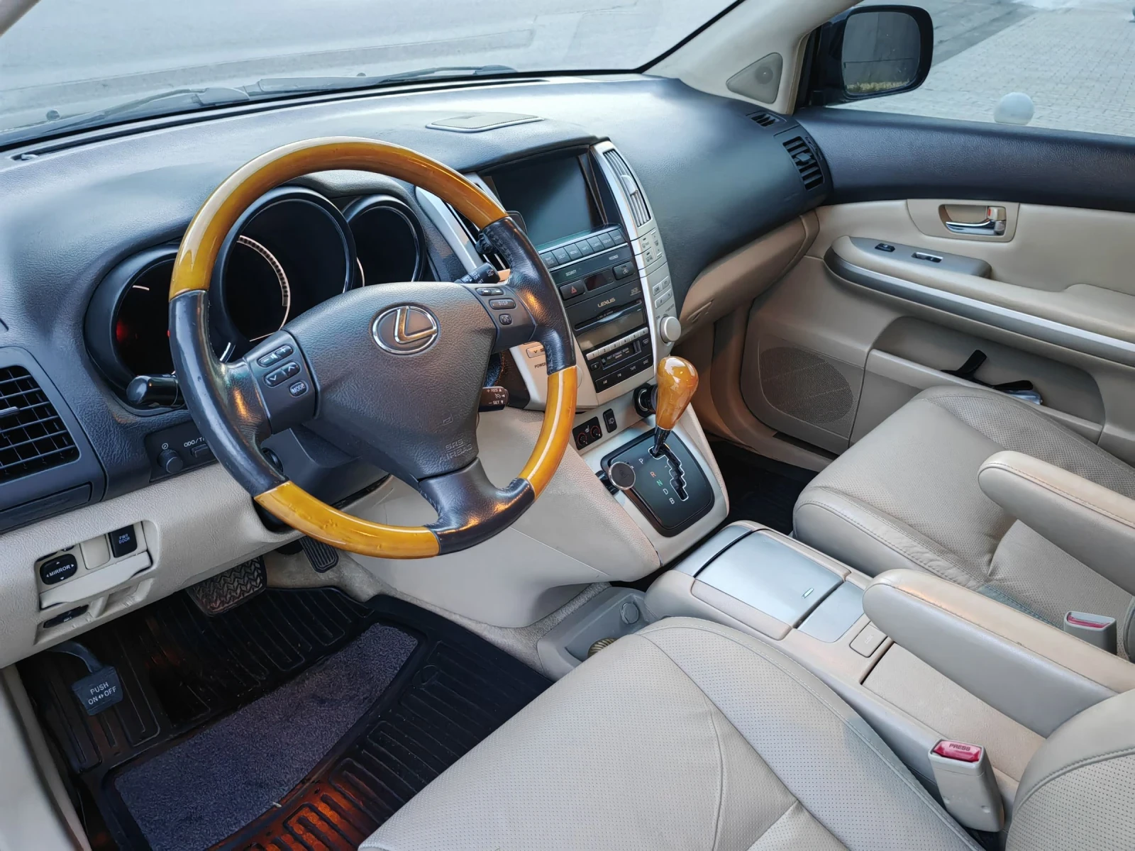 Lexus RX 400h, снимка 7 - Автомобили и джипове - 54512063