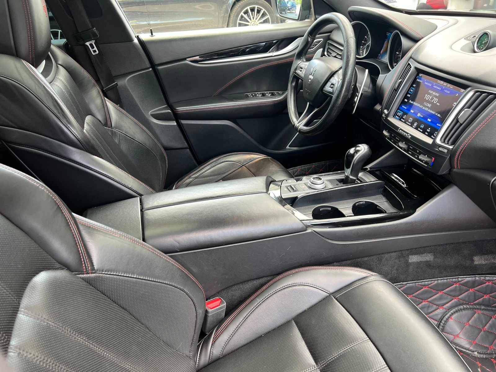 Maserati Levante V6 / AWD / HARMAN-KARDON / BI-XENON / PANO, снимка 16 - Автомобили и джипове - 54996817