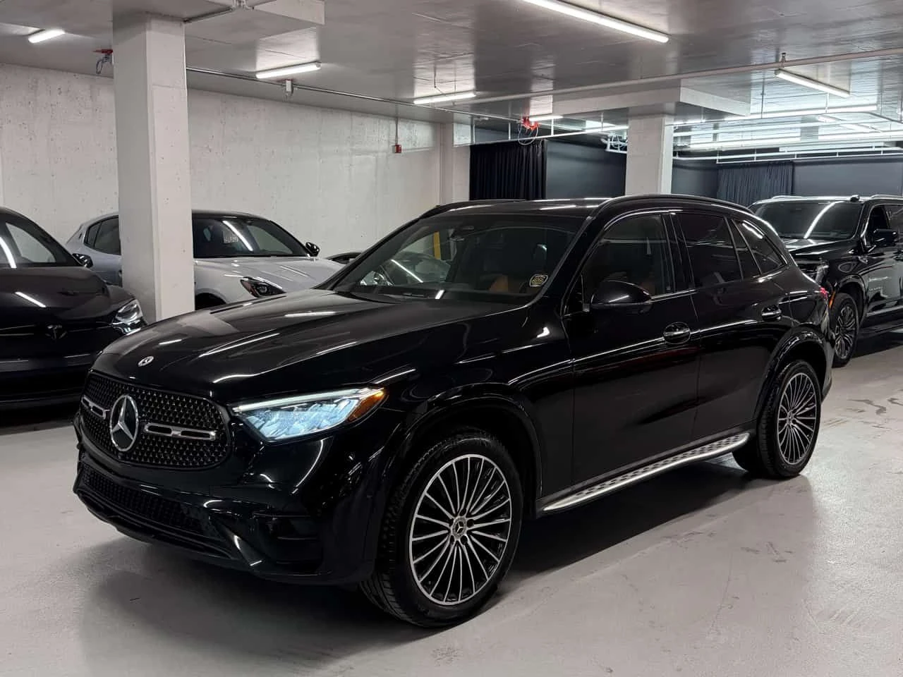 Mercedes-Benz GLC * 300 * CARFAX * БЕЗ ПЪРВОНАЧАЛНА ВНОСКА