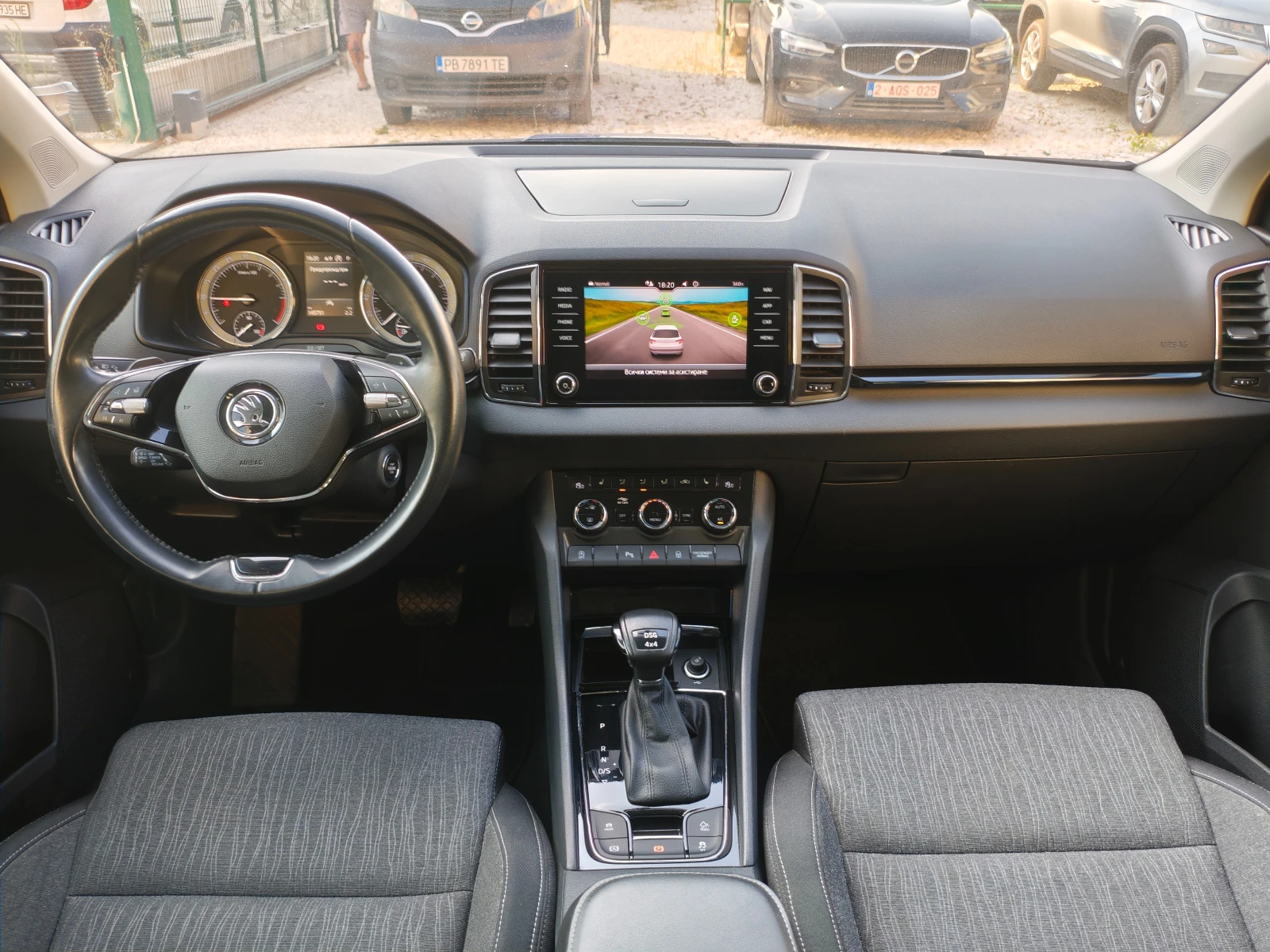 Skoda Karoq 2.0 Tdi 4x4 DSG Style, снимка 9 - Автомобили и джипове - 55435698