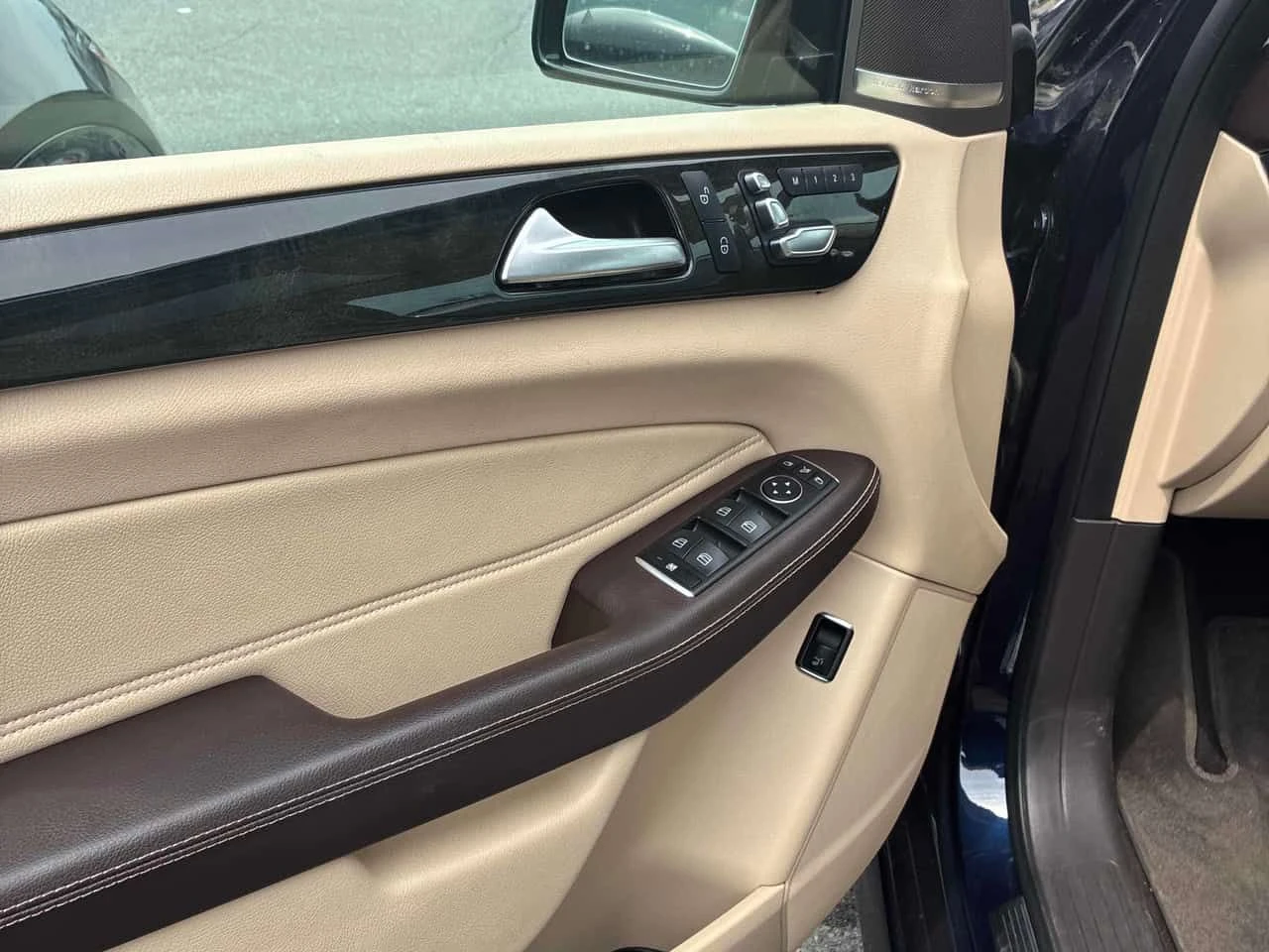 Mercedes-Benz GLE 400 * CARFAX * ЦЕНА ДО БГ, снимка 7 - Автомобили и джипове - 55470757