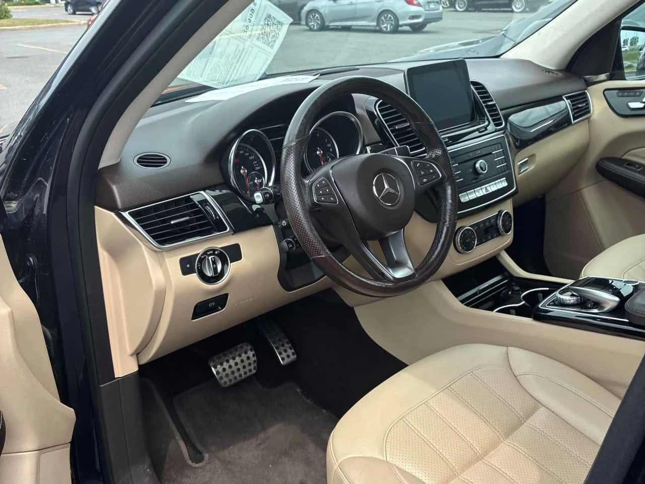 Mercedes-Benz GLE 400 * CARFAX * ЦЕНА ДО БГ, снимка 8 - Автомобили и джипове - 55470757