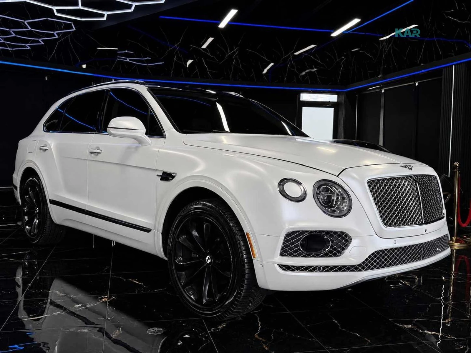 Bentley Bentayga W12 ЦЕНА ДО БЪЛГАРИЯ РЕГИСТРАЦИЯ & АВТОКРЕДИТ, снимка 3 - Автомобили и джипове - 55885474