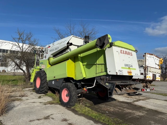 Комбайн Claas MEGA 360, снимка 3 - Селскостопанска техника - 53258691