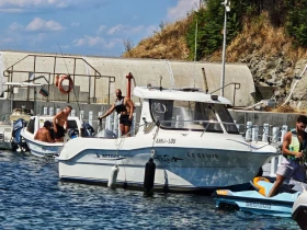 ����� �� �������� �� ����� Quicksilver Pilothouse 580