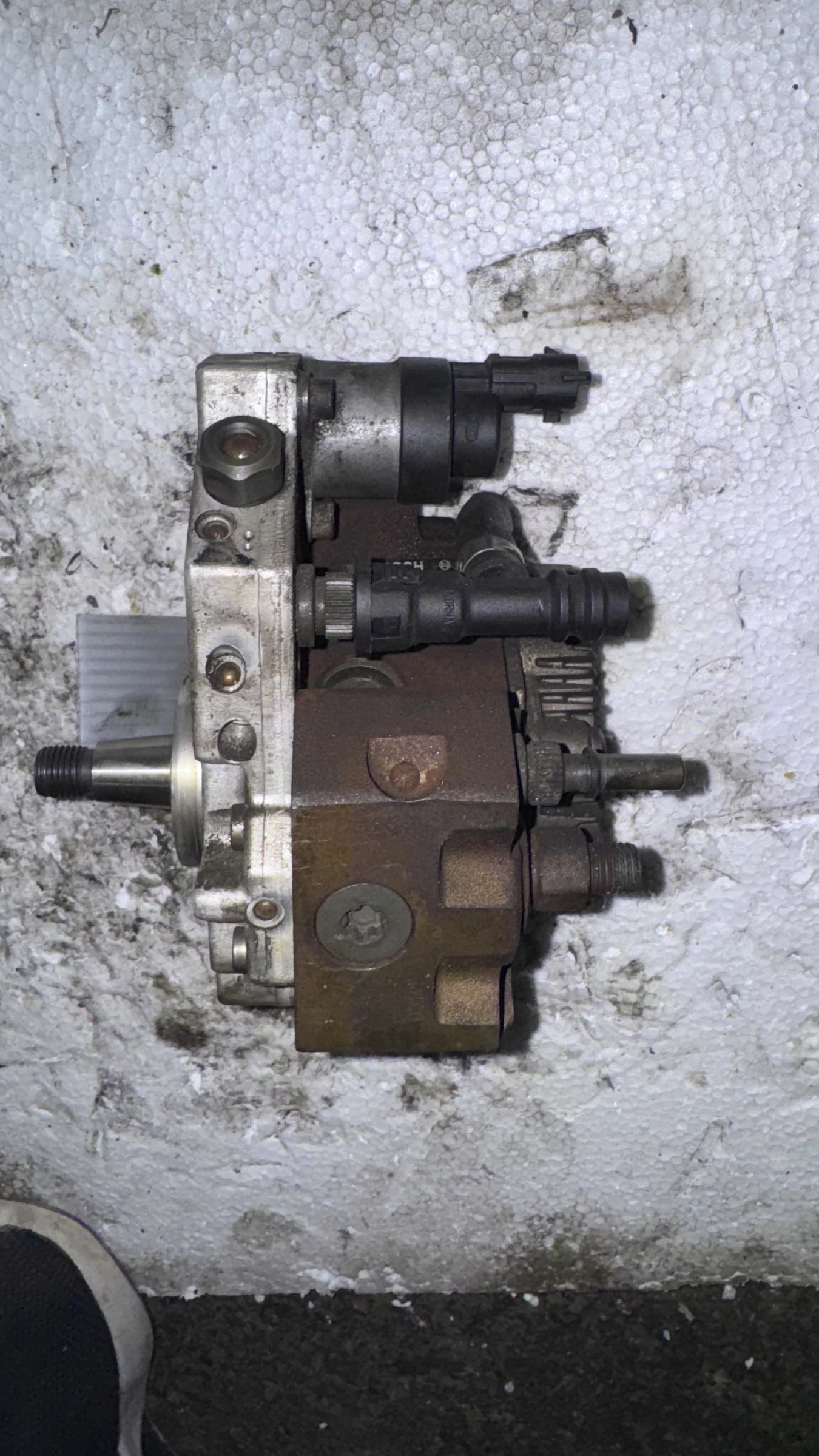 ����� �� ������ �������� (���) �� Volvo V40 2002 - 0445 010 075 , 8200 10 8225 | Mobile.bg � ����������� 1