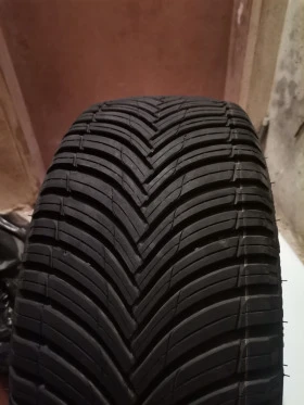 Гуми Всесезонни 205/40R17, снимка 4 - Гуми и джанти - 44394524