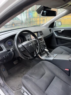 Volvo V60, снимка 9