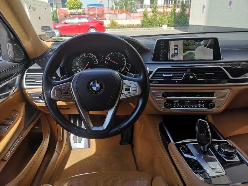 BMW 740 740 xD Individual M Pack - от БМВ България, снимка 5 - Автомобили и джипове - 48069662