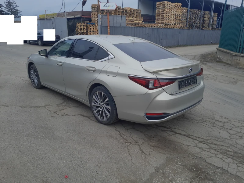 Lexus IS 300, снимка 4 - Автомобили и джипове - 49288175