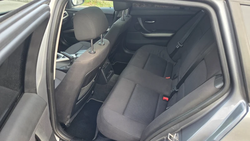 BMW 320, снимка 6 - Автомобили и джипове - 52473591