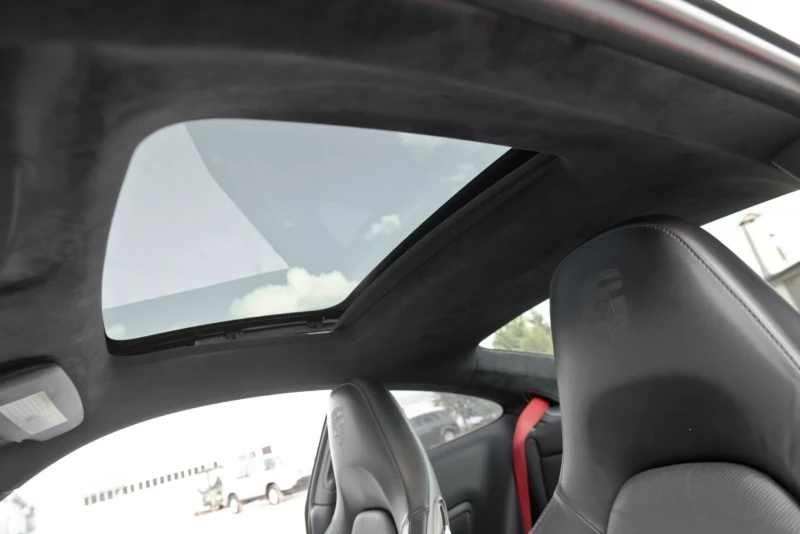 Porsche 911 GTS, снимка 12 - Автомобили и джипове - 52632529