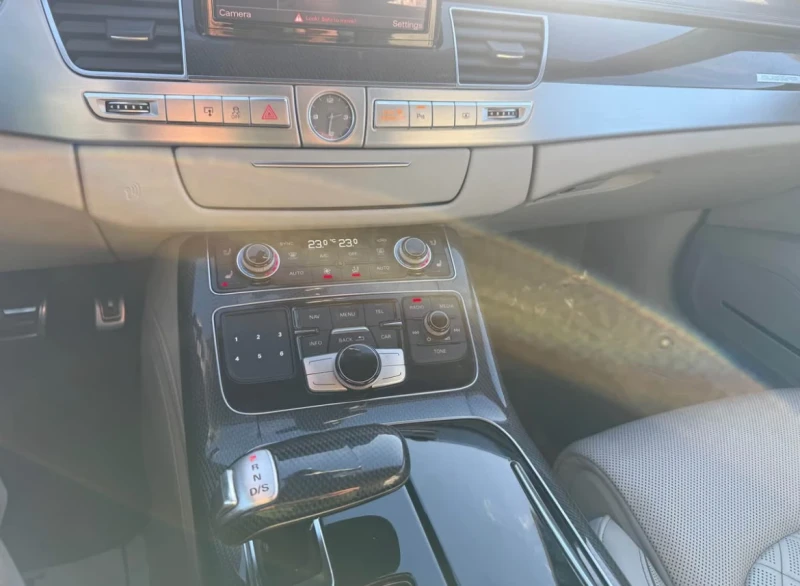 Audi S8 PLUS * * ОБДУХВАНЕ * * CARFAX * * АВТО КРЕДИТ * * , снимка 10 - Автомобили и джипове - 52787118