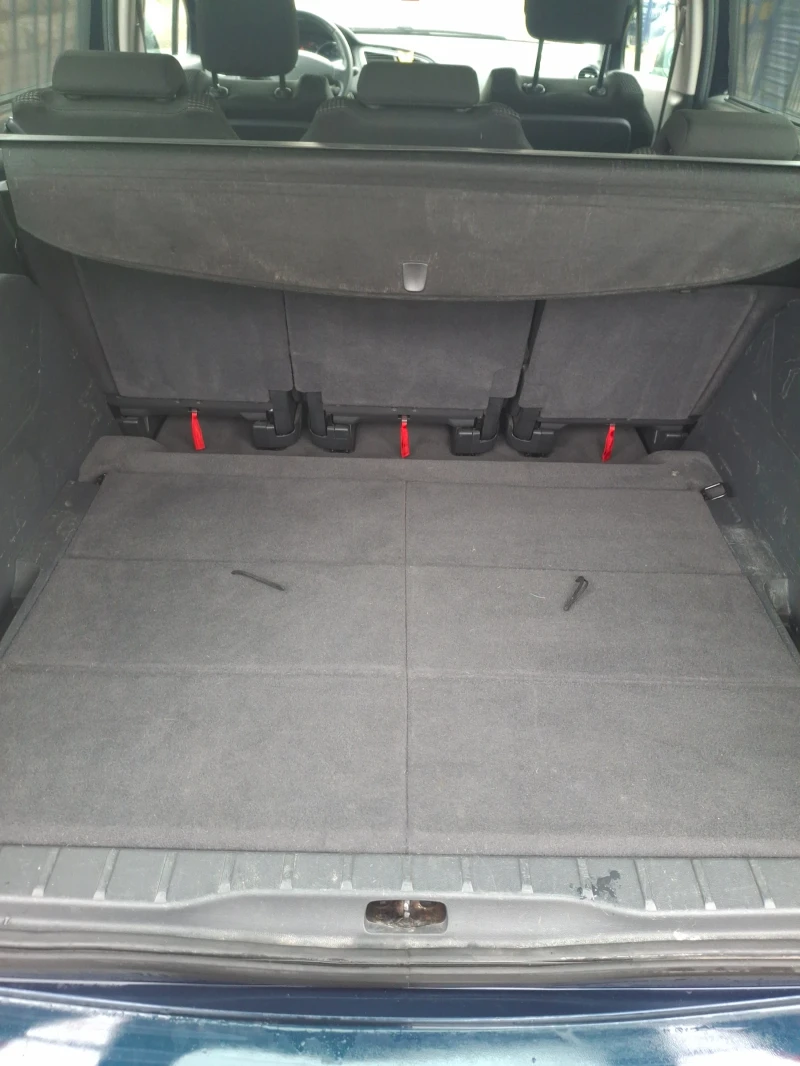 Peugeot 5008 1.6 HDI/ 6+ 1, снимка 12 - Автомобили и джипове - 53223876