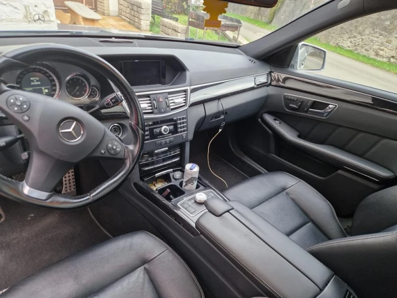 Mercedes-Benz E 350, снимка 5 - Автомобили и джипове - 53296170