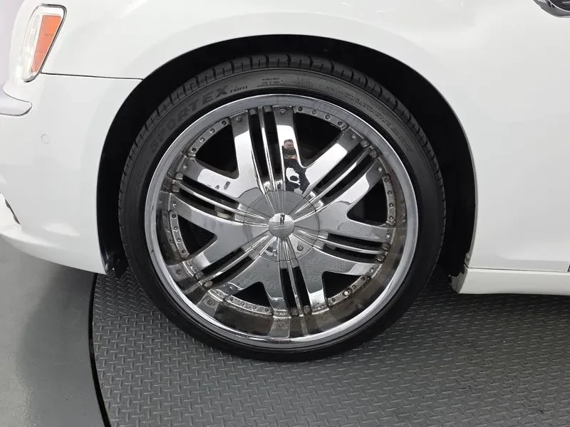 Chrysler 300c 3.0D - САМО 30% АВАНС, снимка 9 - Автомобили и джипове - 56251078