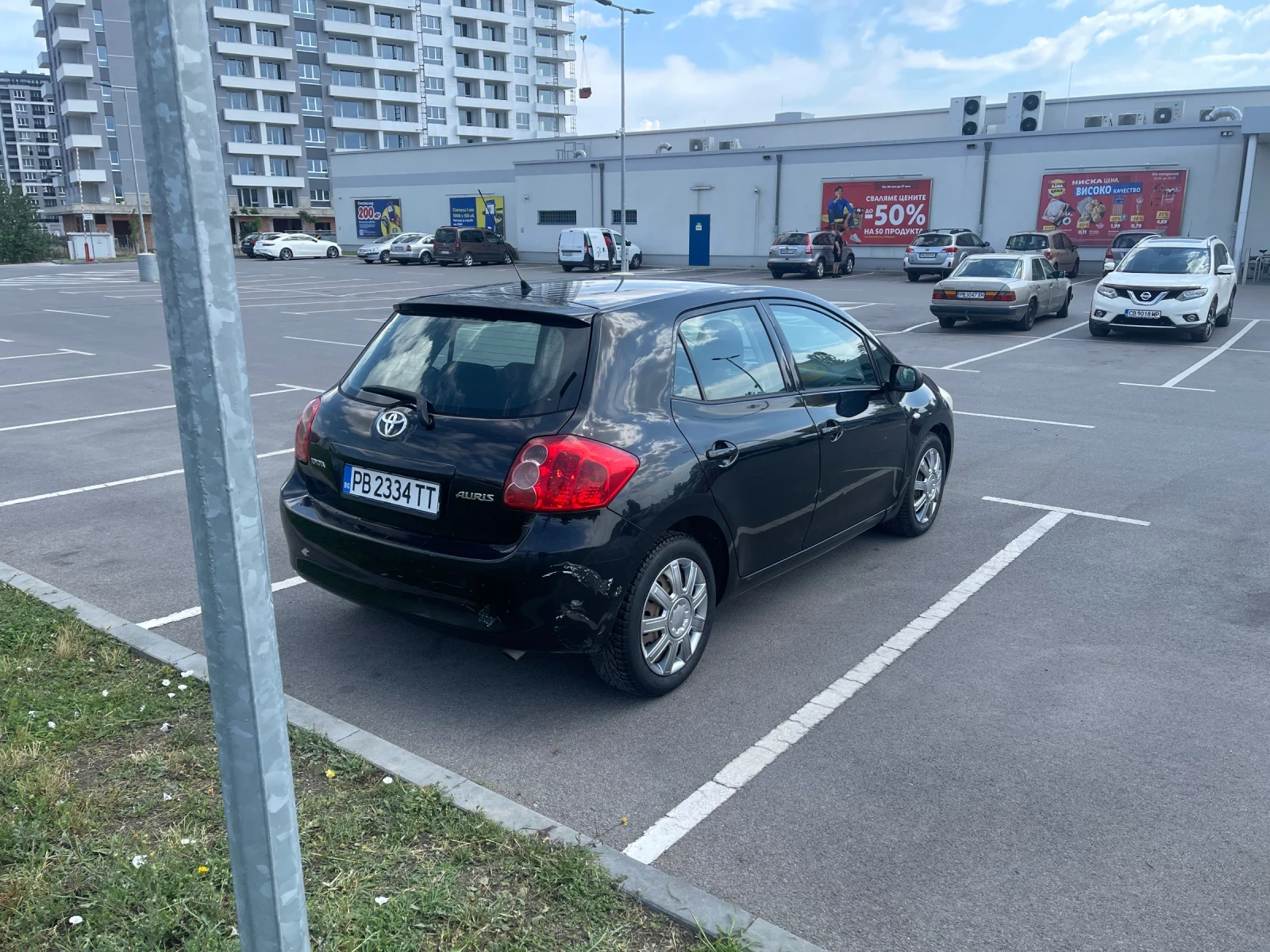 Toyota Auris 1.6i ГАЗ КЛИМАТИК 4 ВРАТИ РЕГИСТРИРАНА И ОБСЛУЖЕНА - изображение 4