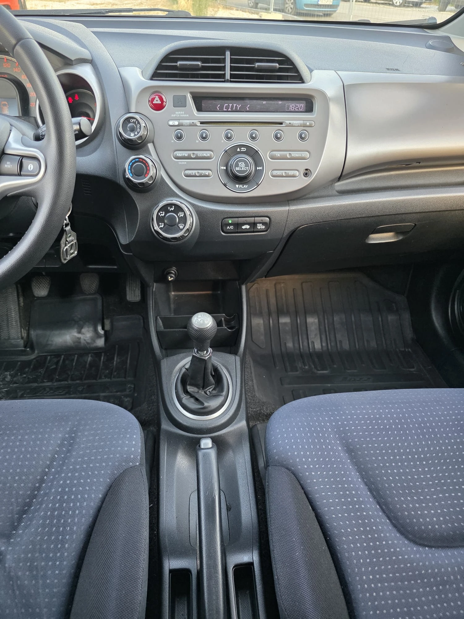 Honda Jazz 1.2i * 90 к.с.* Swiss *  - изображение 9