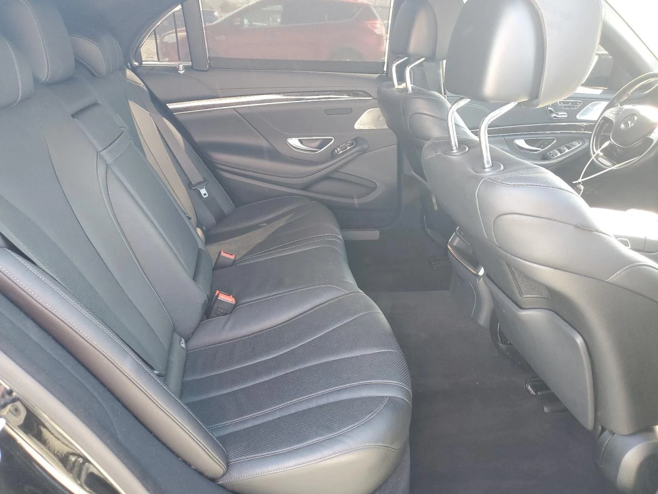 Mercedes-Benz S 550 * Възможност за Лизинг*  - изображение 10