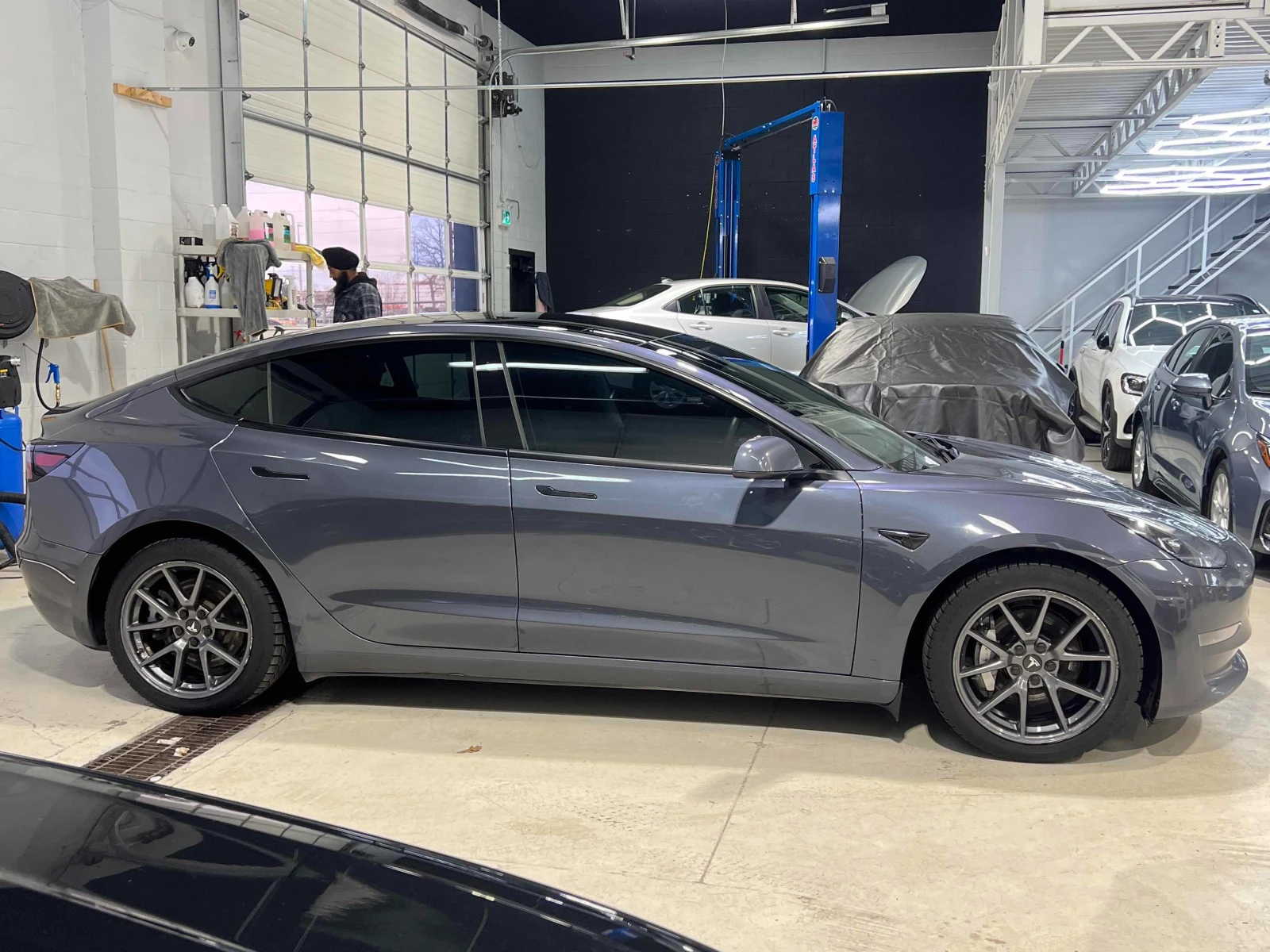 Tesla Model 3 Long Range * CARFAX *    | Mobile.bg   3