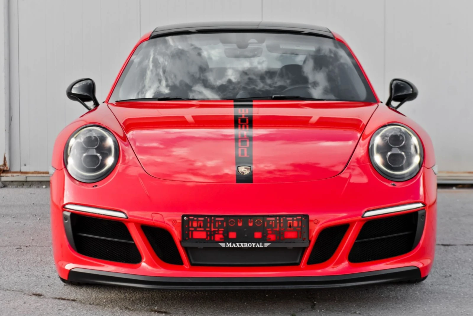 Porsche 911 GTS - изображение 3