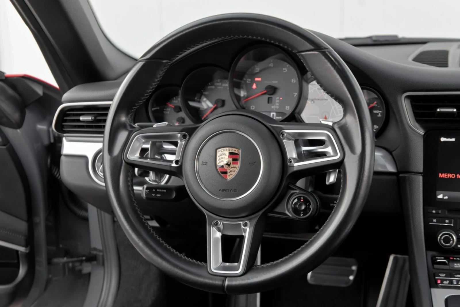 Porsche 911 GTS | Mobile.bg   11