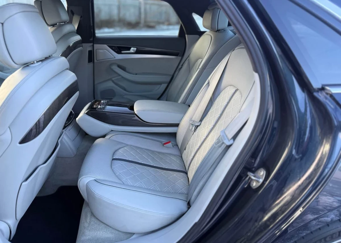 Audi S8 PLUS * * ��������� * * CARFAX * * ���� ������ * *  | Mobile.bg � ����������� 9