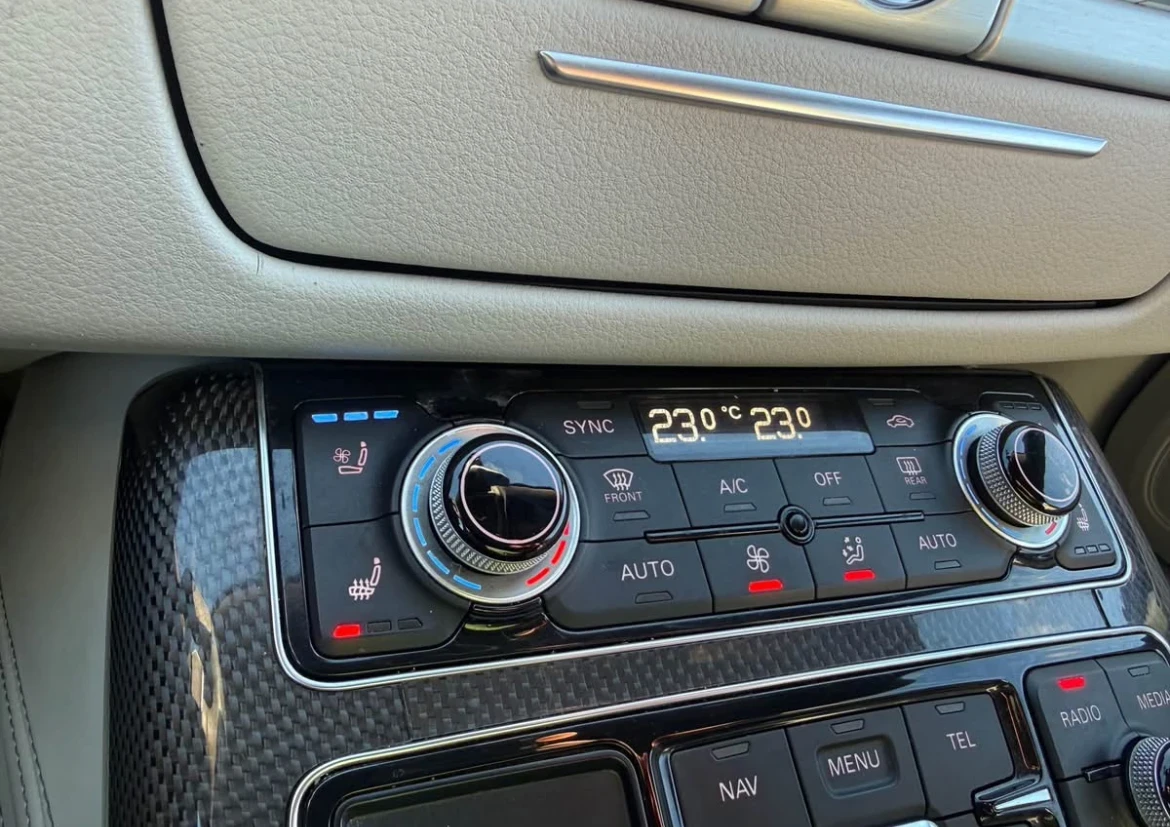 Audi S8 PLUS * * ��������� * * CARFAX * * ���� ������ * *  | Mobile.bg � ����������� 11