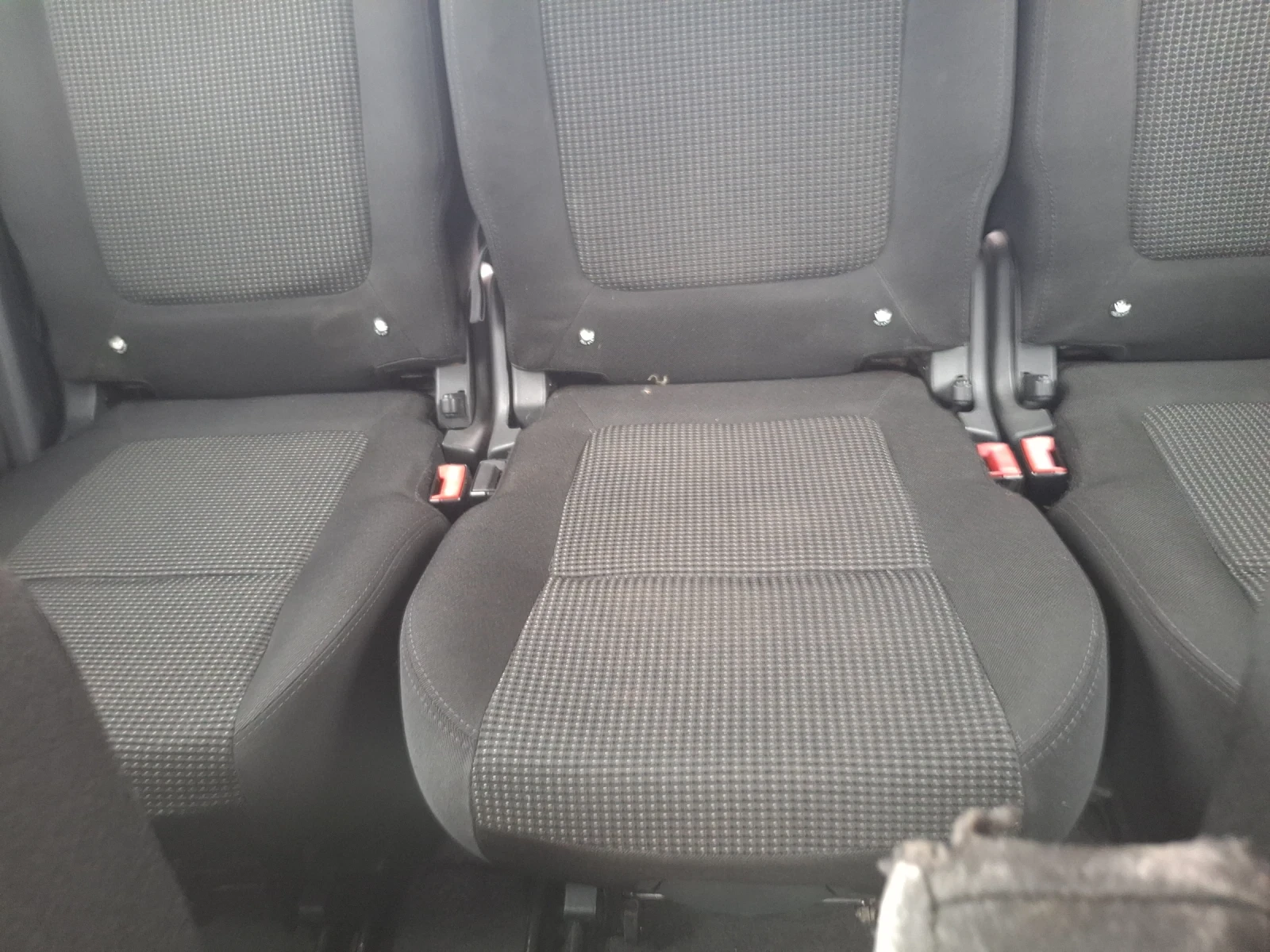 Peugeot 5008 1.6 HDI/ 6+ 1 - изображение 9