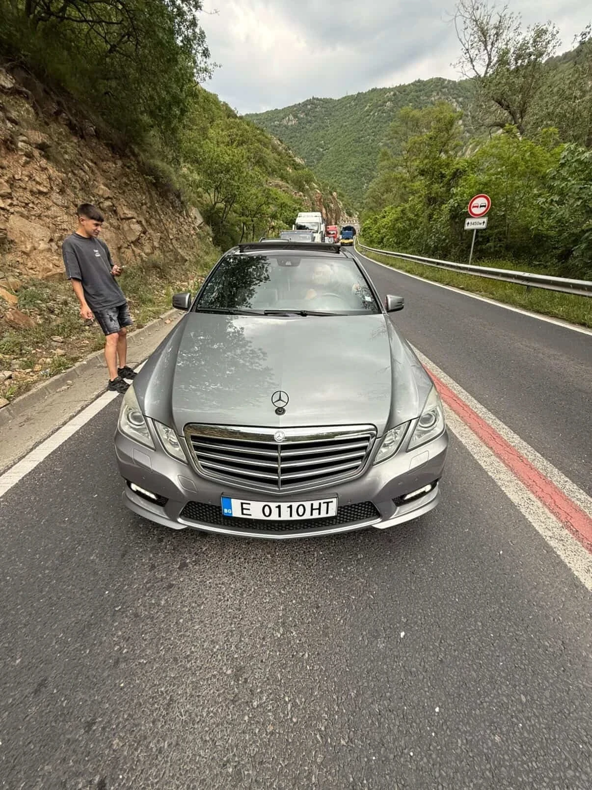 Mercedes-Benz E 350, снимка 13 - Автомобили и джипове - 54995412