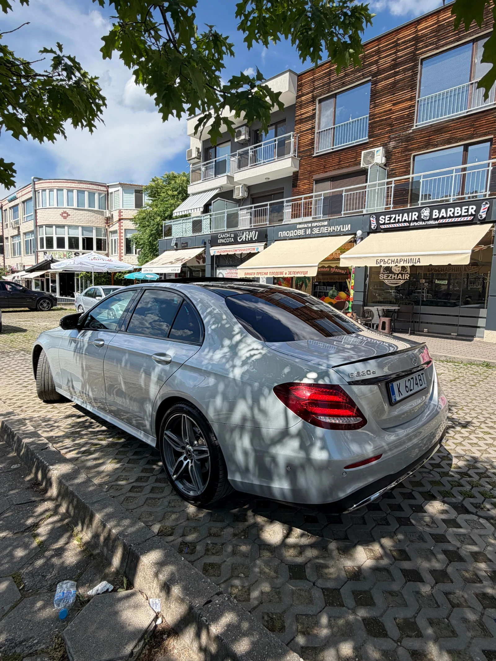 Mercedes-Benz E 220, снимка 5 - Автомобили и джипове - 53852065