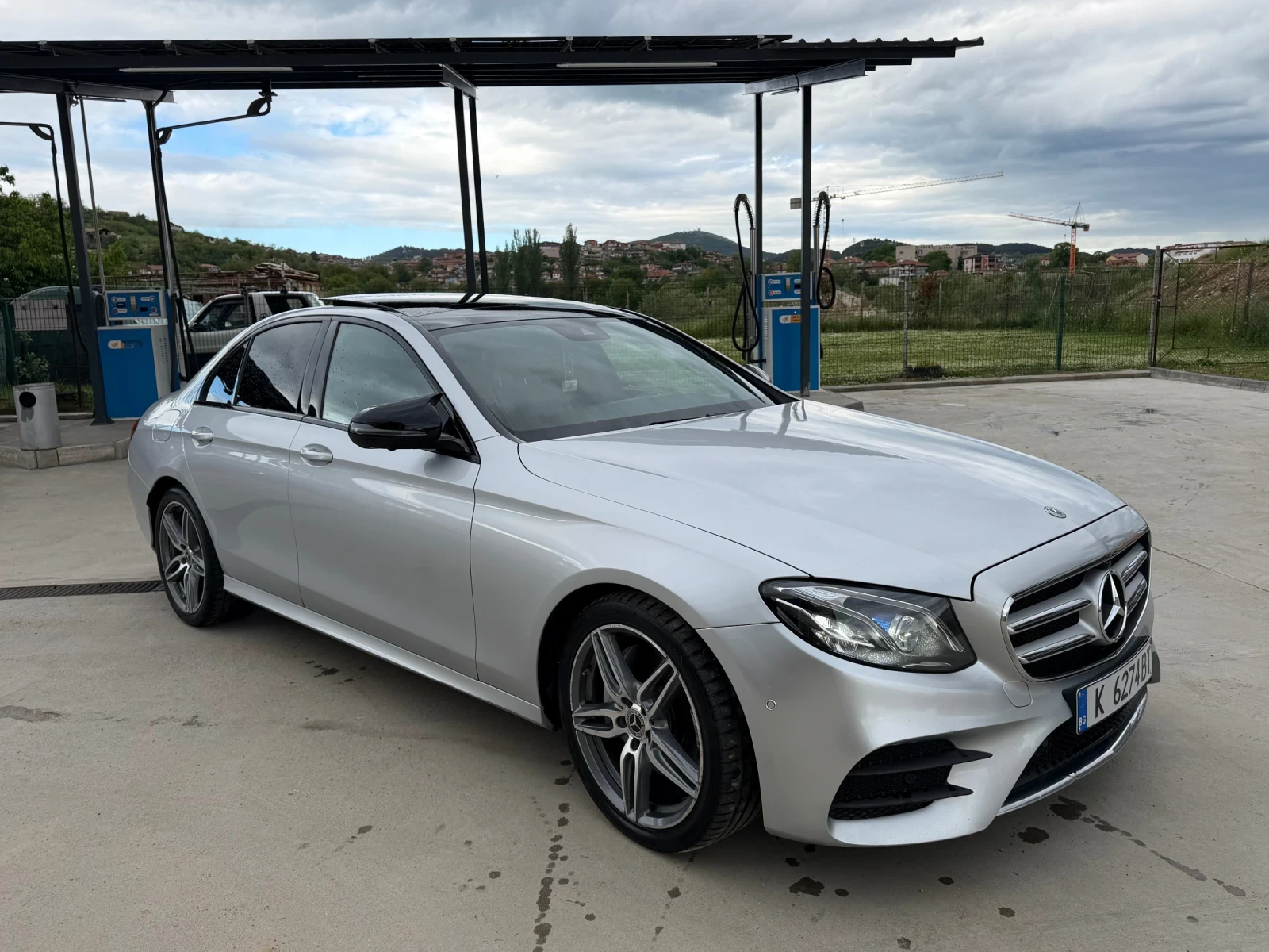 Mercedes-Benz E 220, снимка 3 - Автомобили и джипове - 53852065