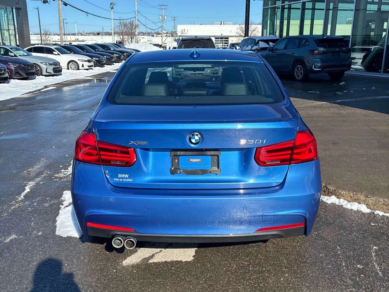 BMW 330 330i xDrive  CARFAX, снимка 4 - Автомобили и джипове - 53977658