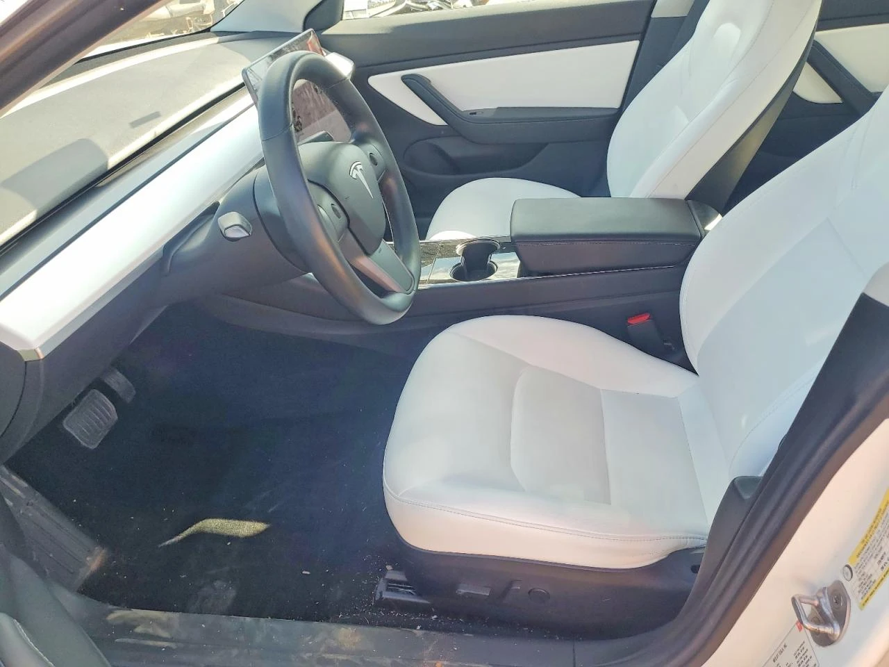 Tesla Model 3, снимка 7 - Автомобили и джипове - 54155720