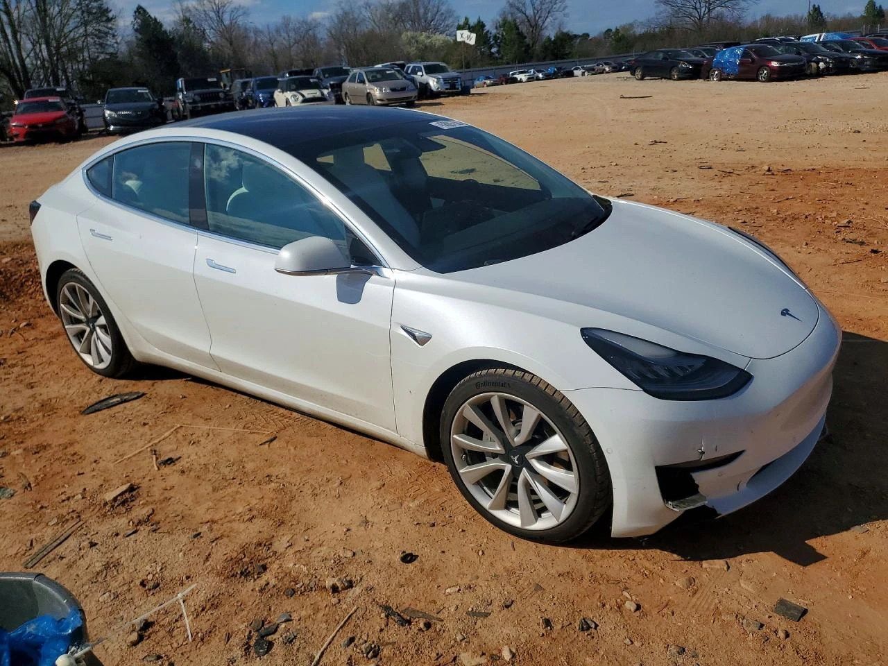 Tesla Model 3, снимка 4 - Автомобили и джипове - 54155720