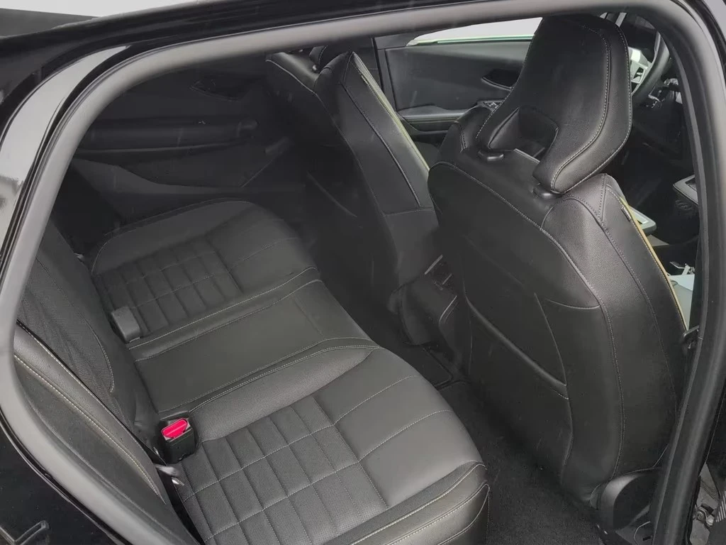 Renault Megane Megane E-TECH EV60 Iconic 360  Bitone, снимка 9 - Автомобили и джипове - 54861623